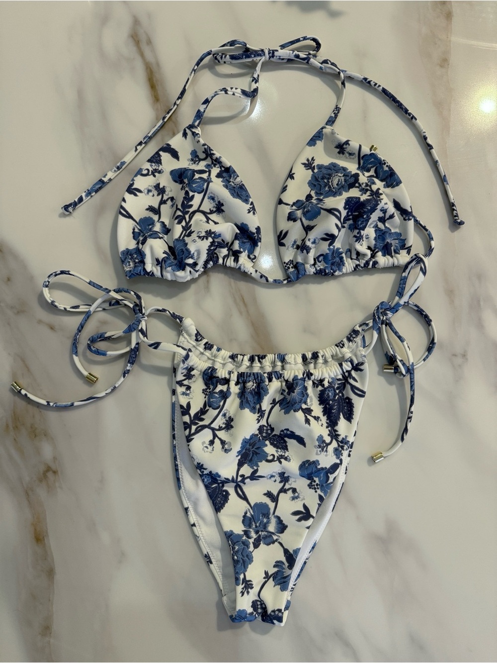 Abercrombie Floral Triangle String Bikini SET Top L and Bottoms M White Blue